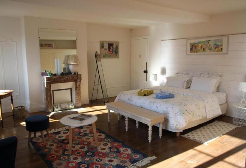 צימר Manoir De Bréançon
