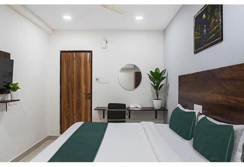 هتل Fabexpress Grand Aarvi Prime Nr Gsm Mall