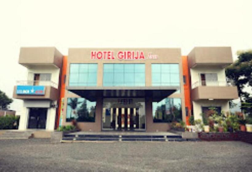 호텔 Girija,junnar