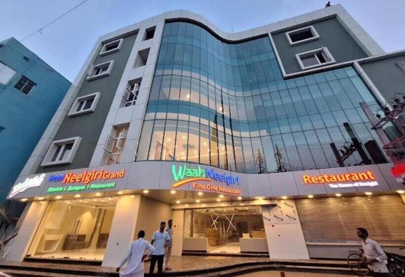 Отель Neelgiri Grand