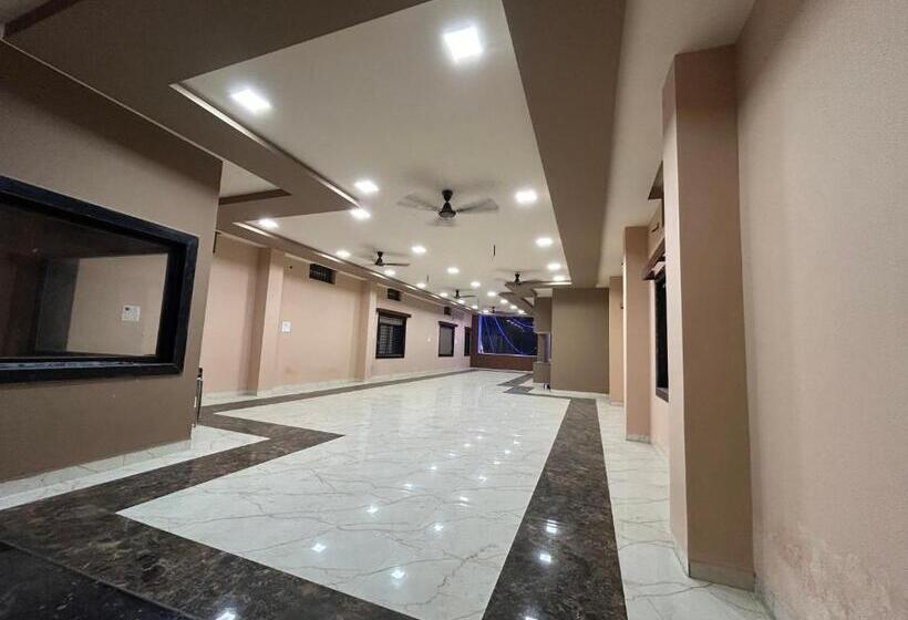 호텔 New Agrawal Pudi Bhandar