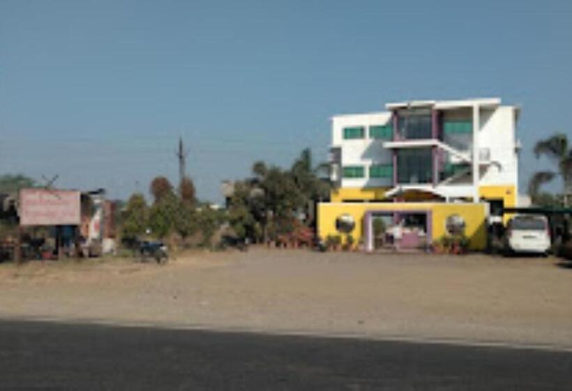 فندق Palkhi, Bhusawal