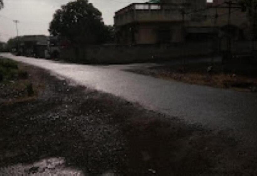 فندق Palkhi, Bhusawal