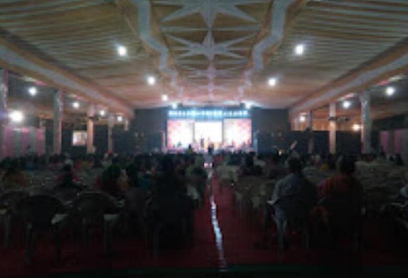 בית מלון כפרי Paradise, Ahmednagar