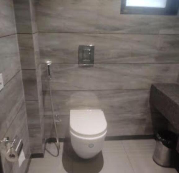 فندق Radiance, Ahmednagar
