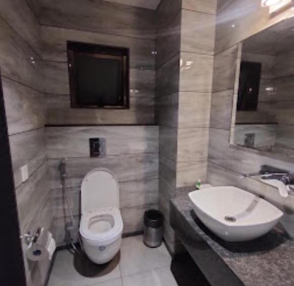 فندق Radiance, Ahmednagar