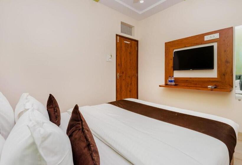 فندق Raheja Residency