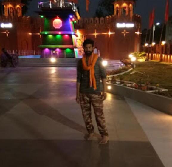 בית מלון כפרי Rw International, Hingoli