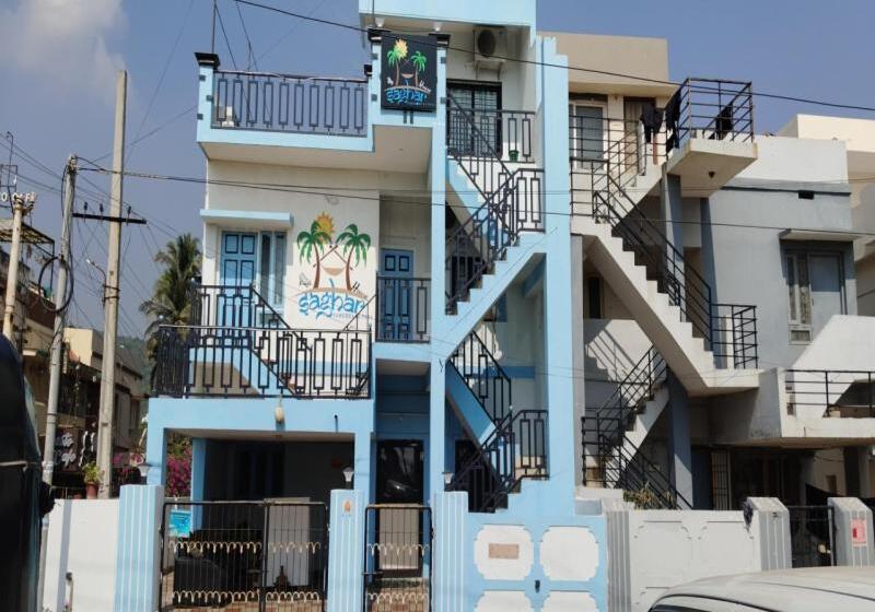 호텔 Saghar House