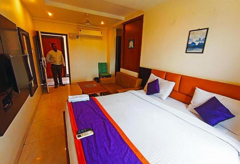 호텔 Staymaker Balaji Gold Inn