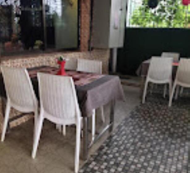 ホテル Swagatam And Restaurant, Chhattisgarh