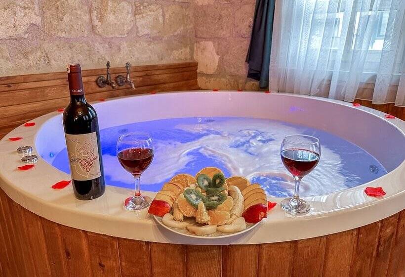 هتل Tantan Cappadocia House