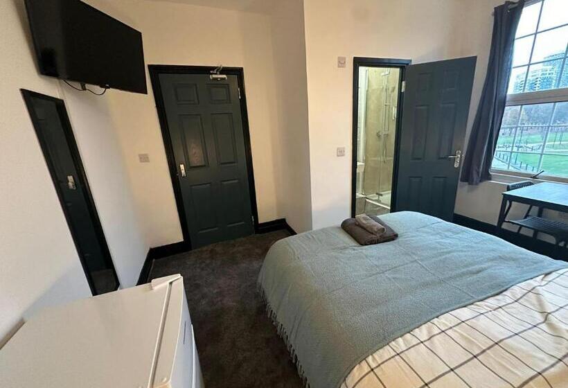 פנסיון 10 Minutes To Central London Vaux