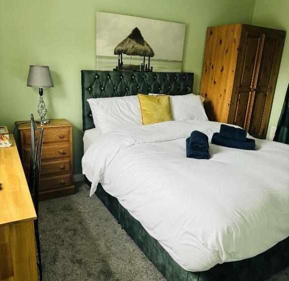 بنسيون Windsor Wine & Dine