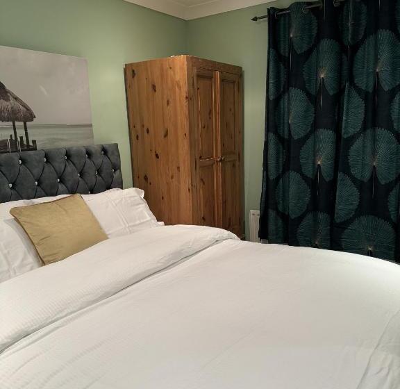 بنسيون Windsor Wine & Dine