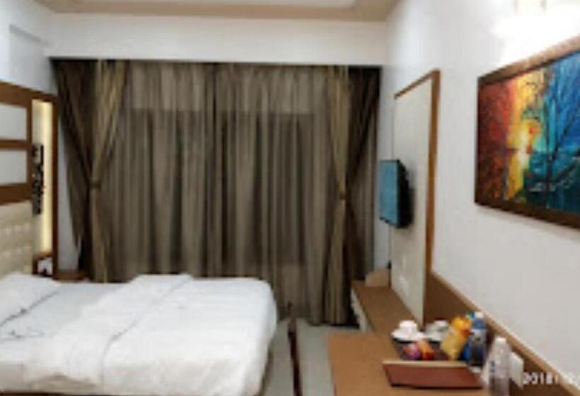 호스텔 Marvel Inn Shirur