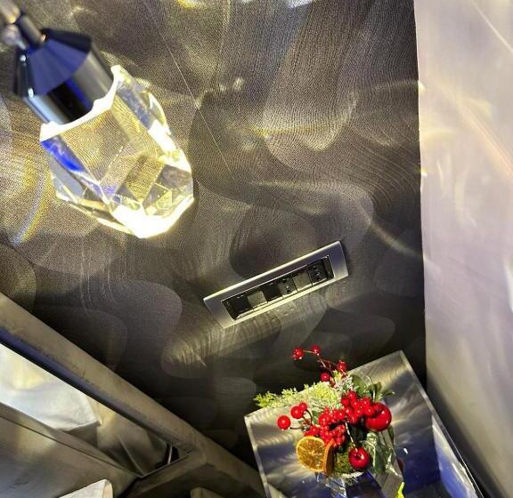تختخواب و صبحانه C3 Luxury