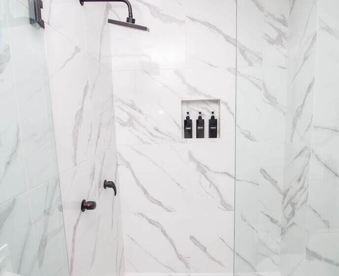 فندق Kuko Suites