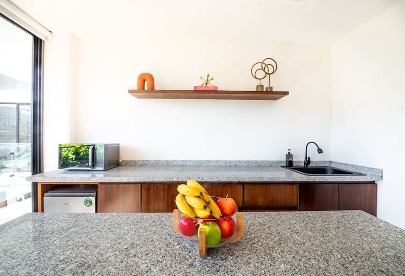 فندق Kuko Suites