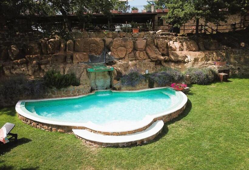 Isa   Residence With Swimming Pool In Sorano, Apartments With Air Conditioning And Private Outdoor A