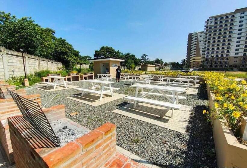 Nate & Athalia S Cityscape Condotel
