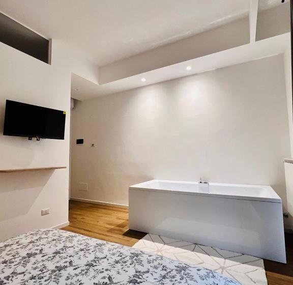 پانسیون Finella Charming Rooms