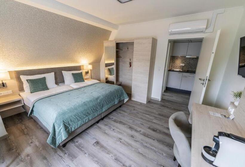 פנסיון Hökis Zimmervermietung 8 Mit Küchenzeile