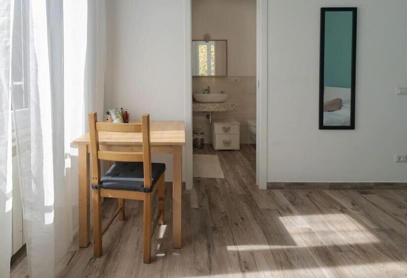 پانسیون Locazione Turistica Civico 60