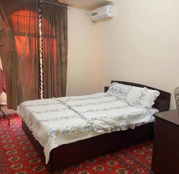 Sardorbek Hostel