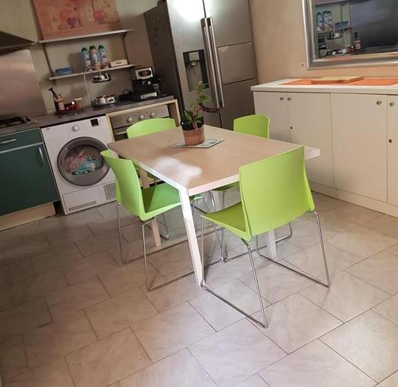 مبيت وإفطار Pitchoun