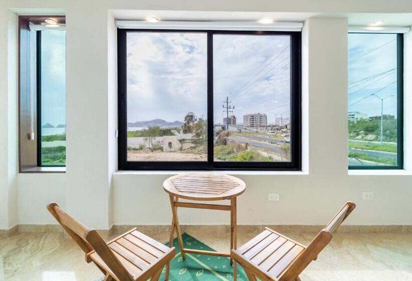مبيت وإفطار Spacious Ocean View Apartment