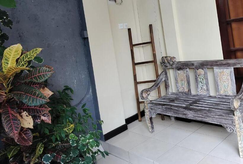 مبيت وإفطار Villa Layang Bulan