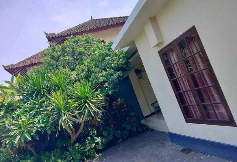 مبيت وإفطار Villa Layang Bulan