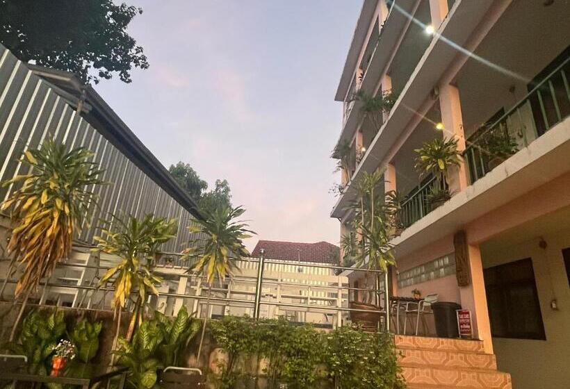 هتل โรงแรม พรรณทวี