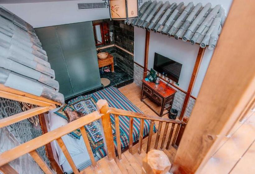 هتل 26life Yunnan Ethnic Creative Inn