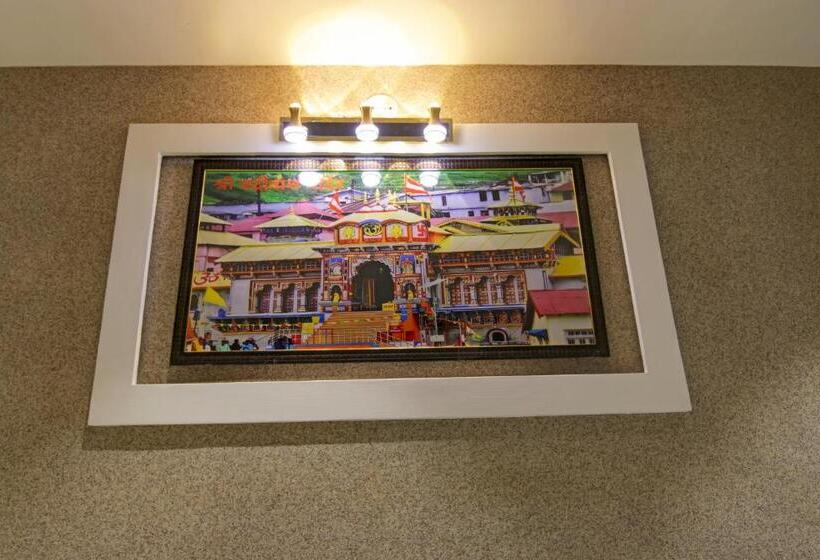ホテル Mantra   10 Mints From Har Ki Pauri Bheemgoda