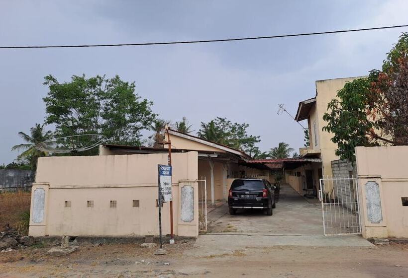 בית מלון כפרי Oyo 93320 Venus Homestay Syariah