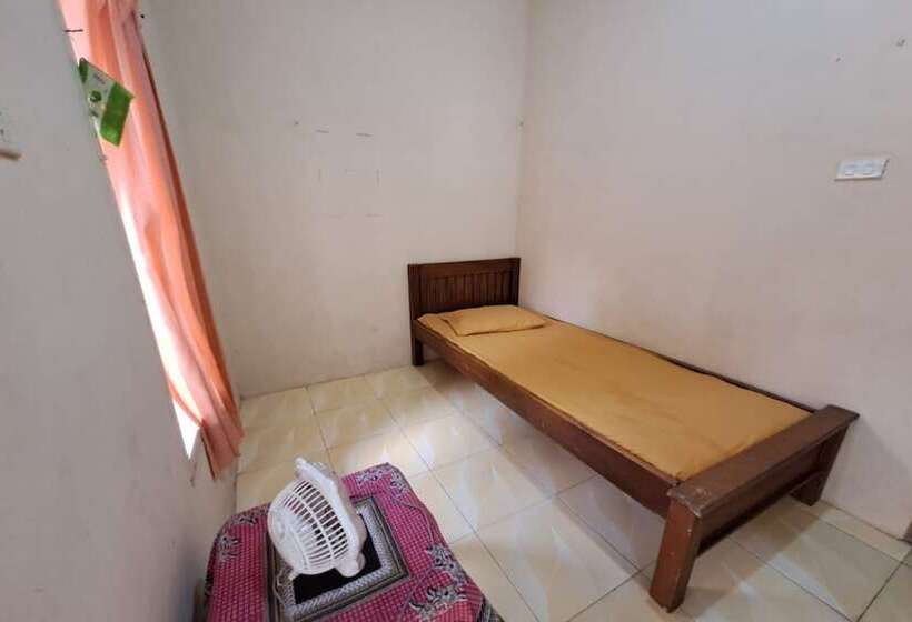 בית מלון כפרי Oyo 93320 Venus Homestay Syariah