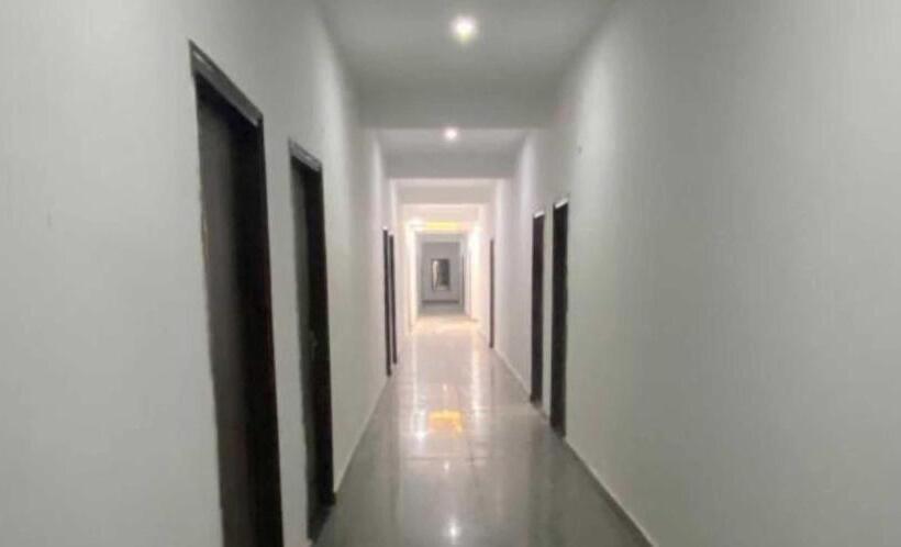 فندق Oyo Raksha Homes