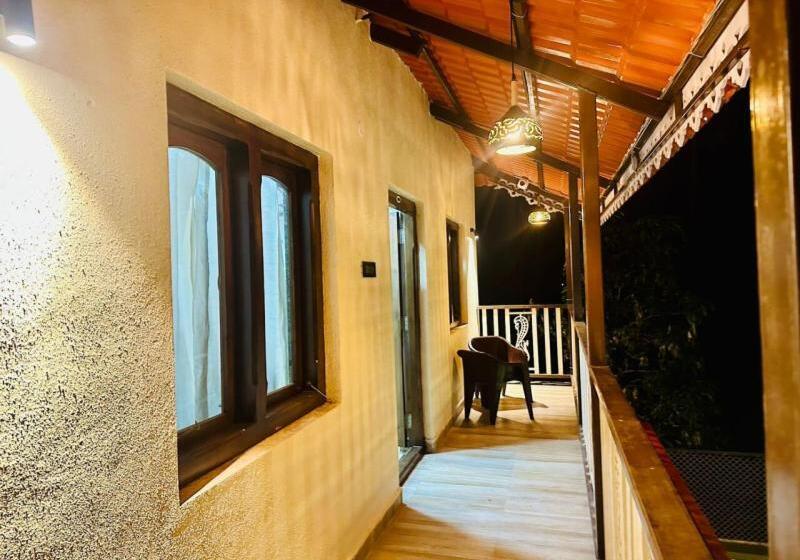 فندق Parshuram Wada Resort