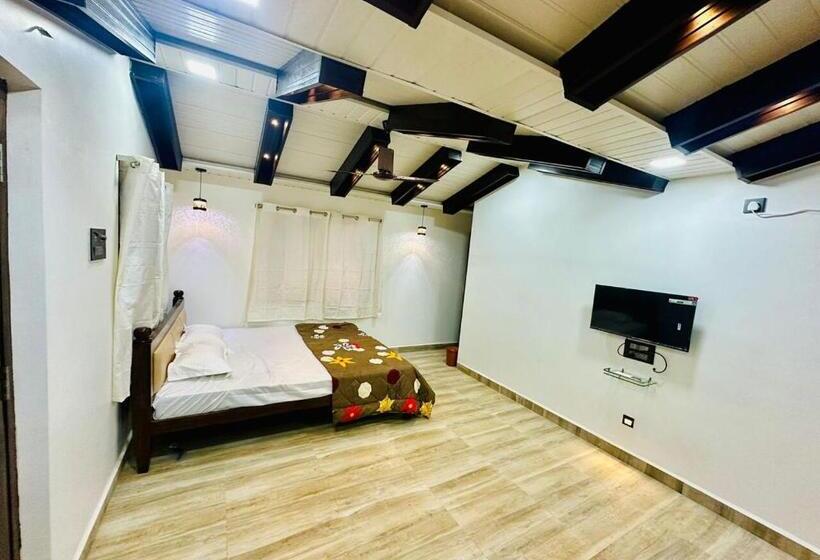 فندق Parshuram Wada Resort