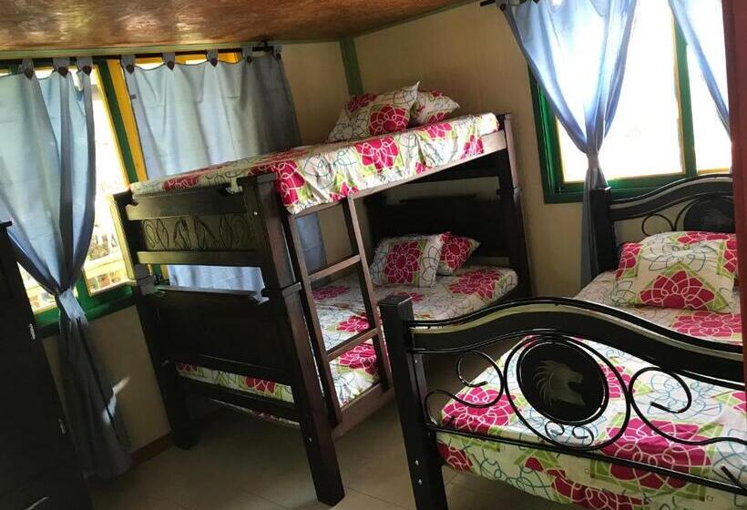 هتل Reserva Natural Finca La Cabaña