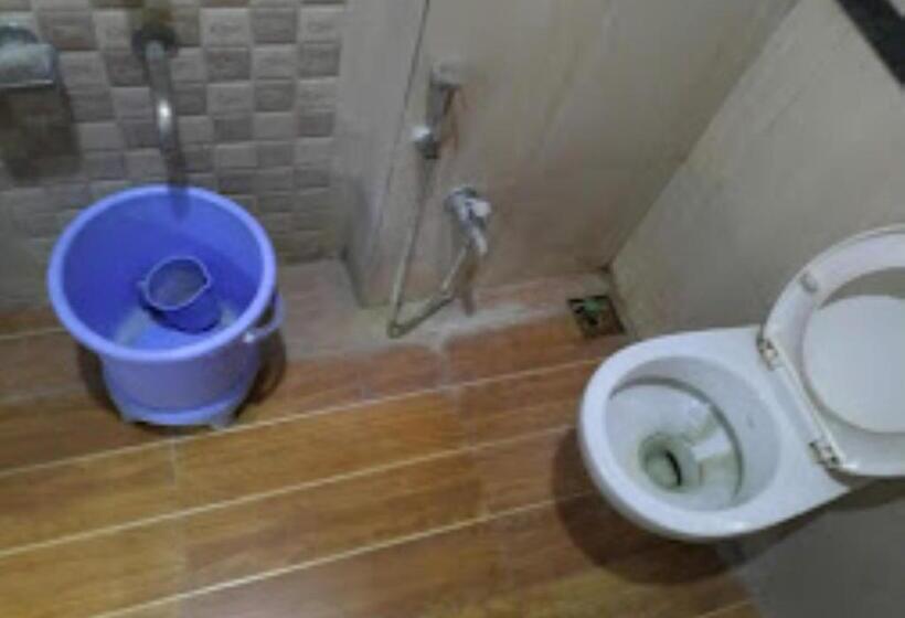 호텔 Yashraj Inn Beed