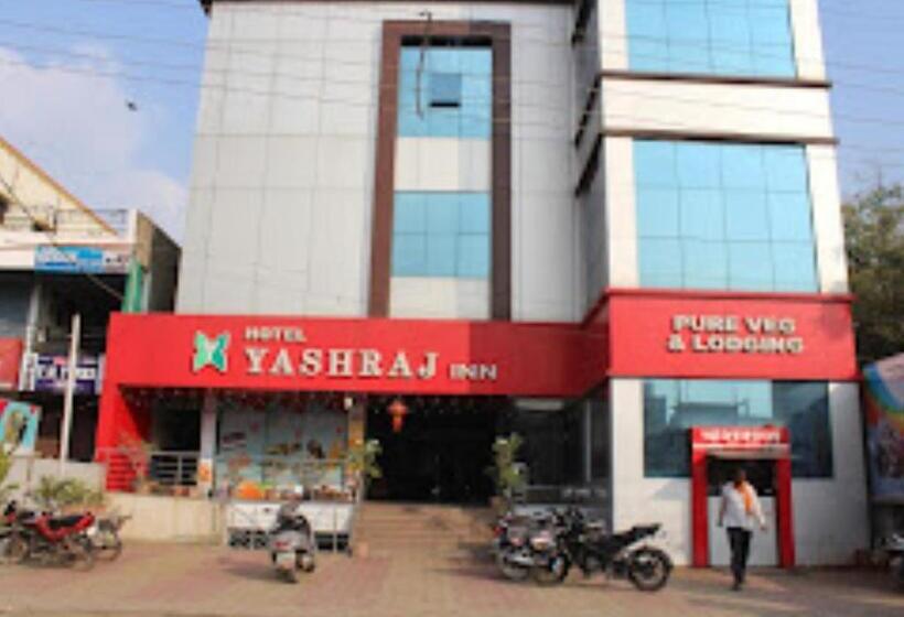 호텔 Yashraj Inn Beed