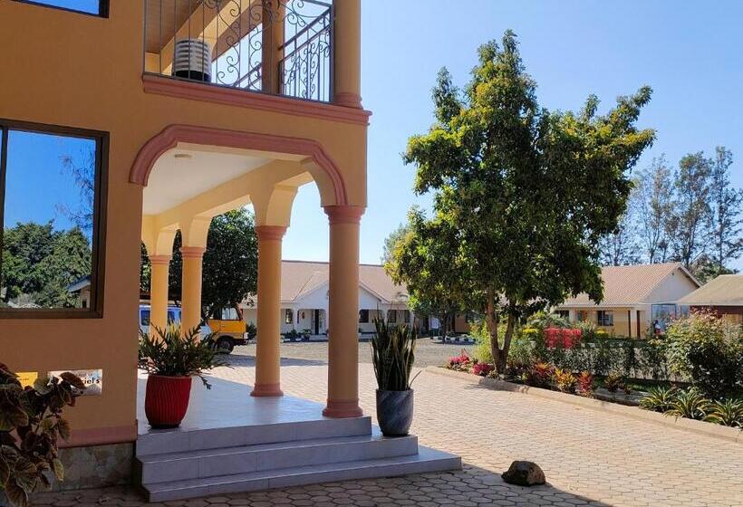 پانسیون Keeney House At St. Gabriel S