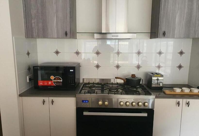 펜션 Happy Cozy Convenient 4br, Breezy, Near Mall, Park