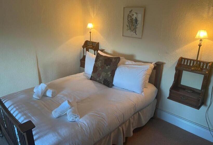 بنسيون Lucy Cross Guest House