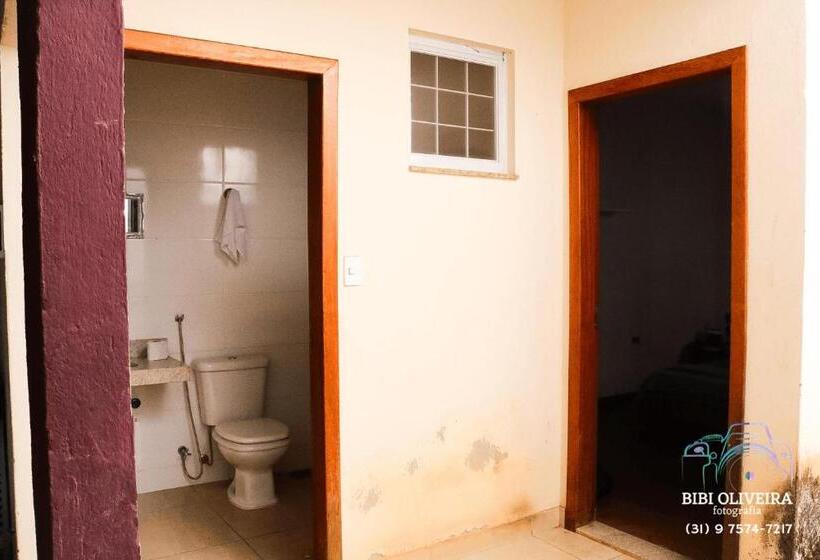 بنسيون Quarto Duplo Em Casa Com Piscina Bh Próx. Savasssi