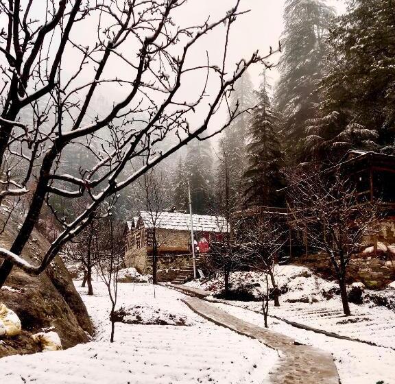 منتجع The Great Escape   A Jibhi Paradise