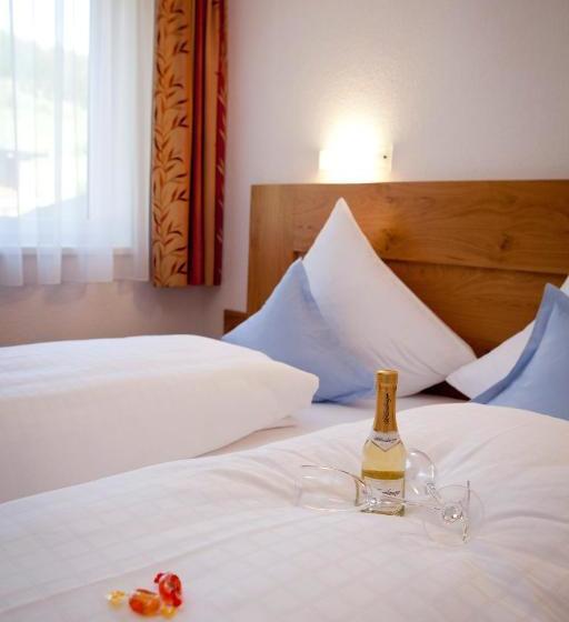 هتل Alpina Appartements